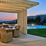 Leo - Unique & Calm Villa *