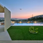 Leo - Unique & Calm Villa Parikia (Paros)
