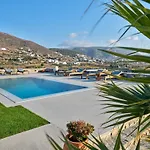 Leo - Unique & Calm * Parikia (Paros)