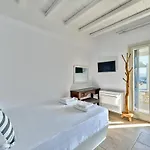 Leo - Unique & Calm Parikia (Paros)