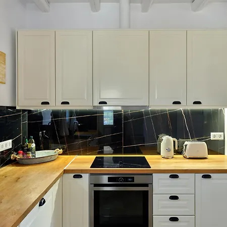 Villa Leo - Unique & Calm Párosz