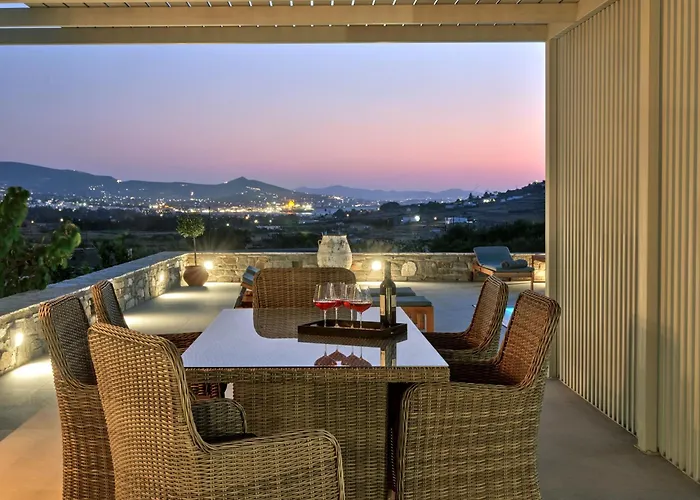 Leo - Unique & Calm Villa Páros